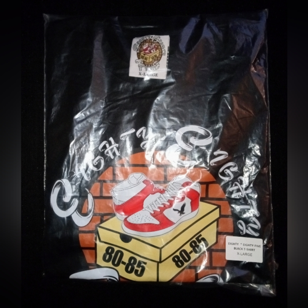 80/85 shoes & clothing t-shirt